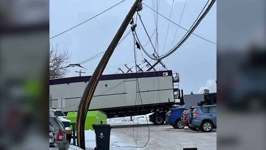 Oversized load knocks wires, causes power outage in Fort Saskatchewan Truckstop Canada